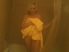 Amateur Bathroom Blonde Coed Girlfriend 
